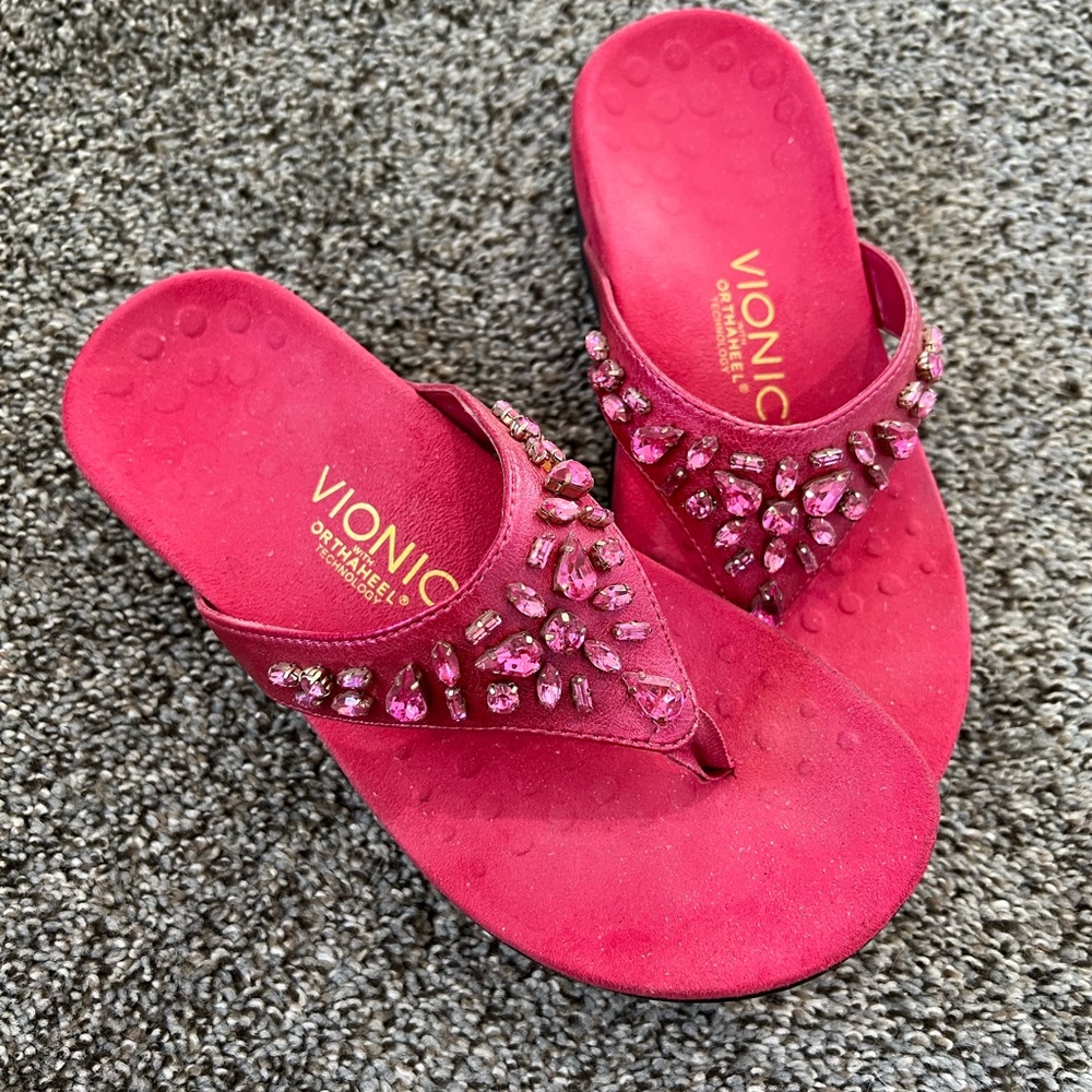 Vionic ladies sandals